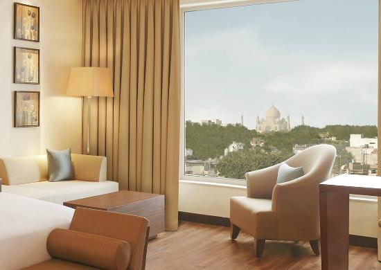 hotels with taj mahal views