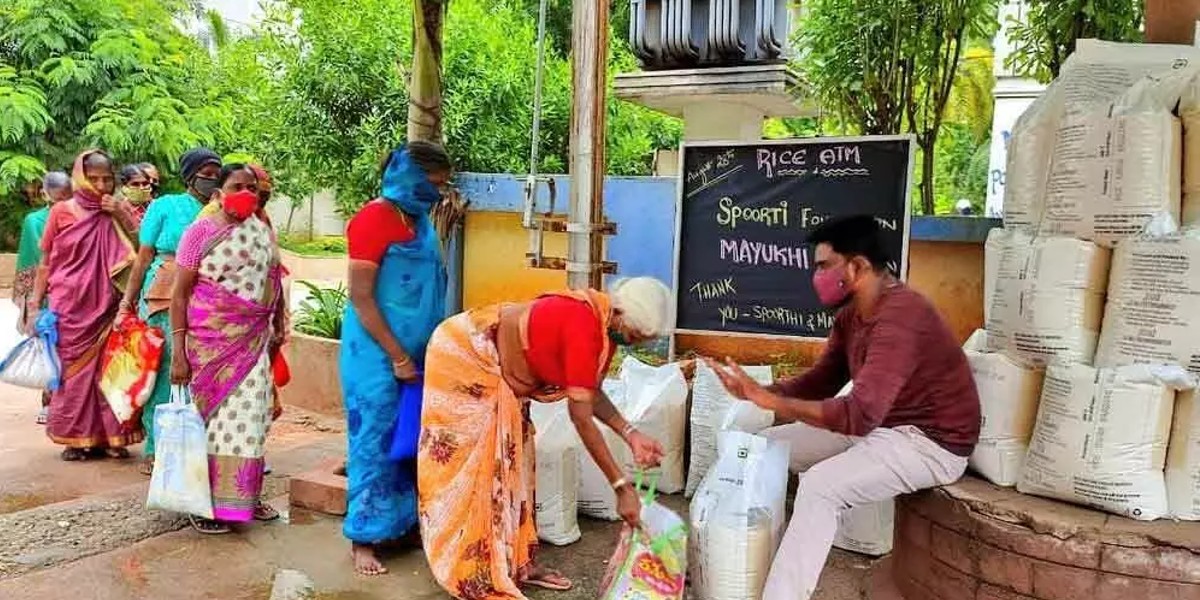 This Telangana Man Spent Over ₹50 Lakhs From His Savings To Set Up Rice ATM For Needy Amid Pandemic