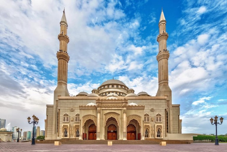 sharjah mosque visit