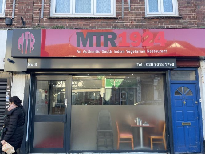mtr opens restaurant in london 