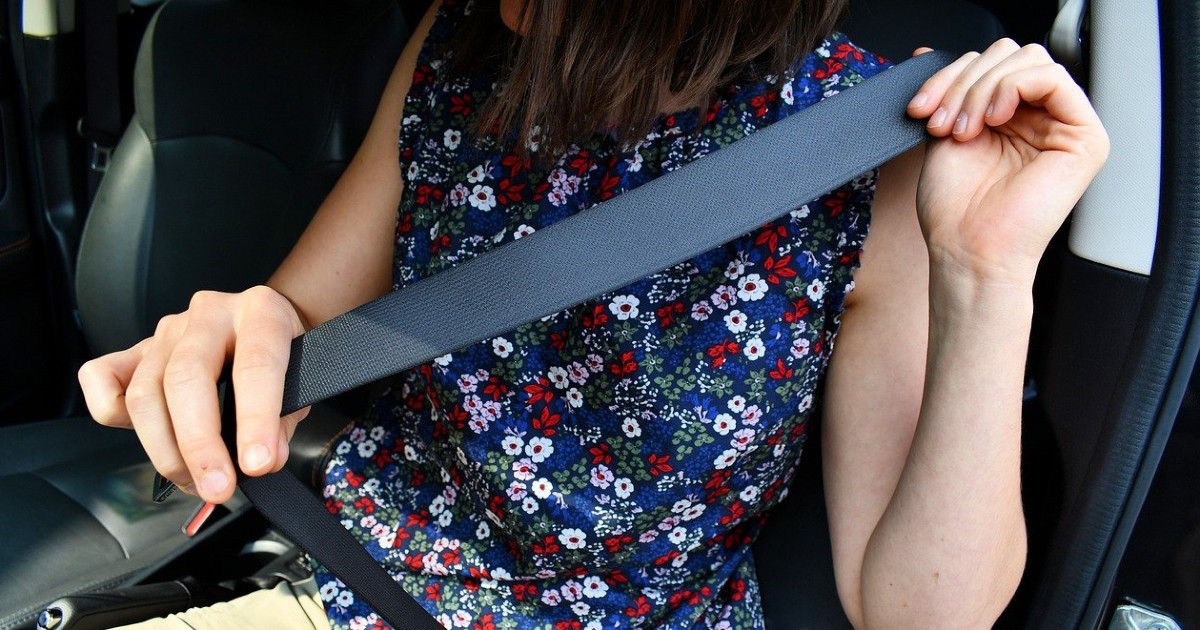 three-point seat belts india