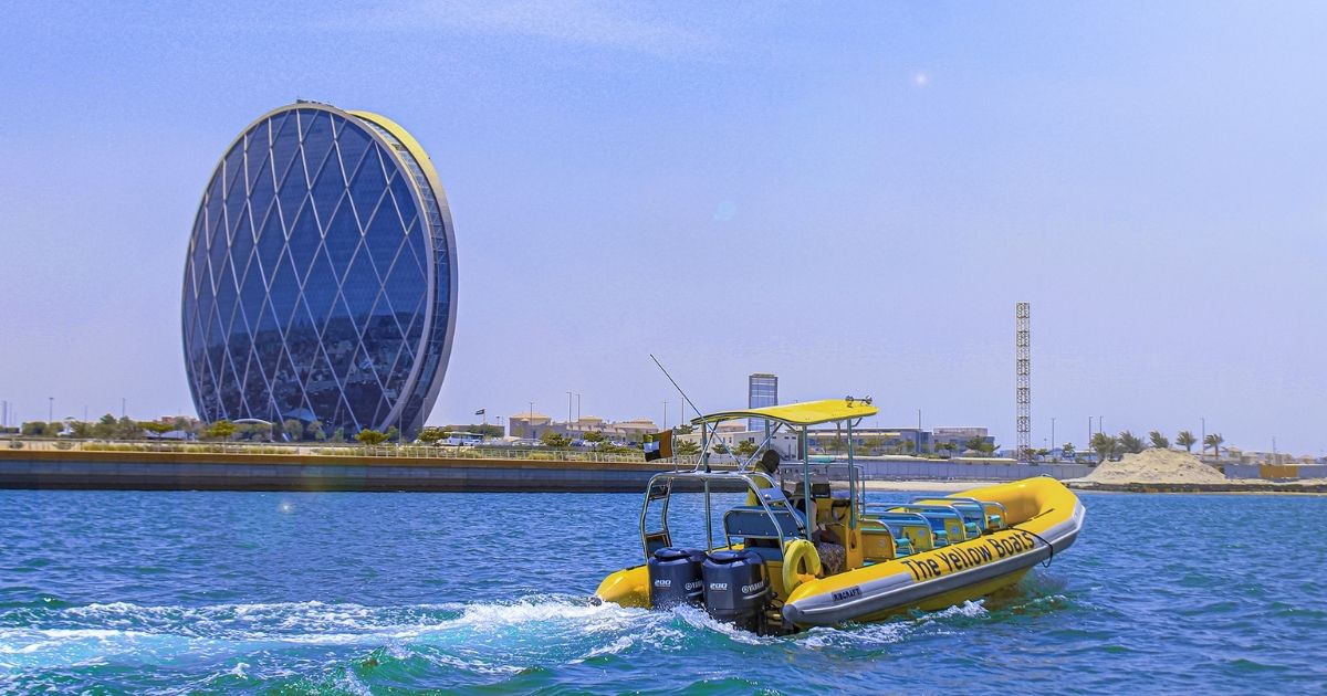 Explore Dubai’s Coastline In A Self-Drive Boat And Here’s How