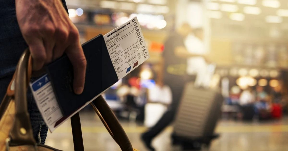 Posting A Picture Of Your Boarding Pass On Social Media Is A Bad Idea & Here’s Why