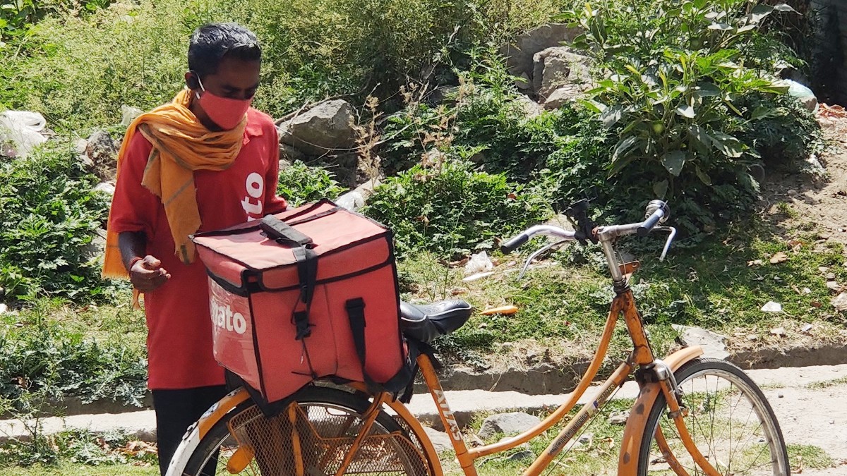 Twitter User Raises ₹1 Lakh To Purchase Bike For Zomato Delivery Boy In Rajasthan