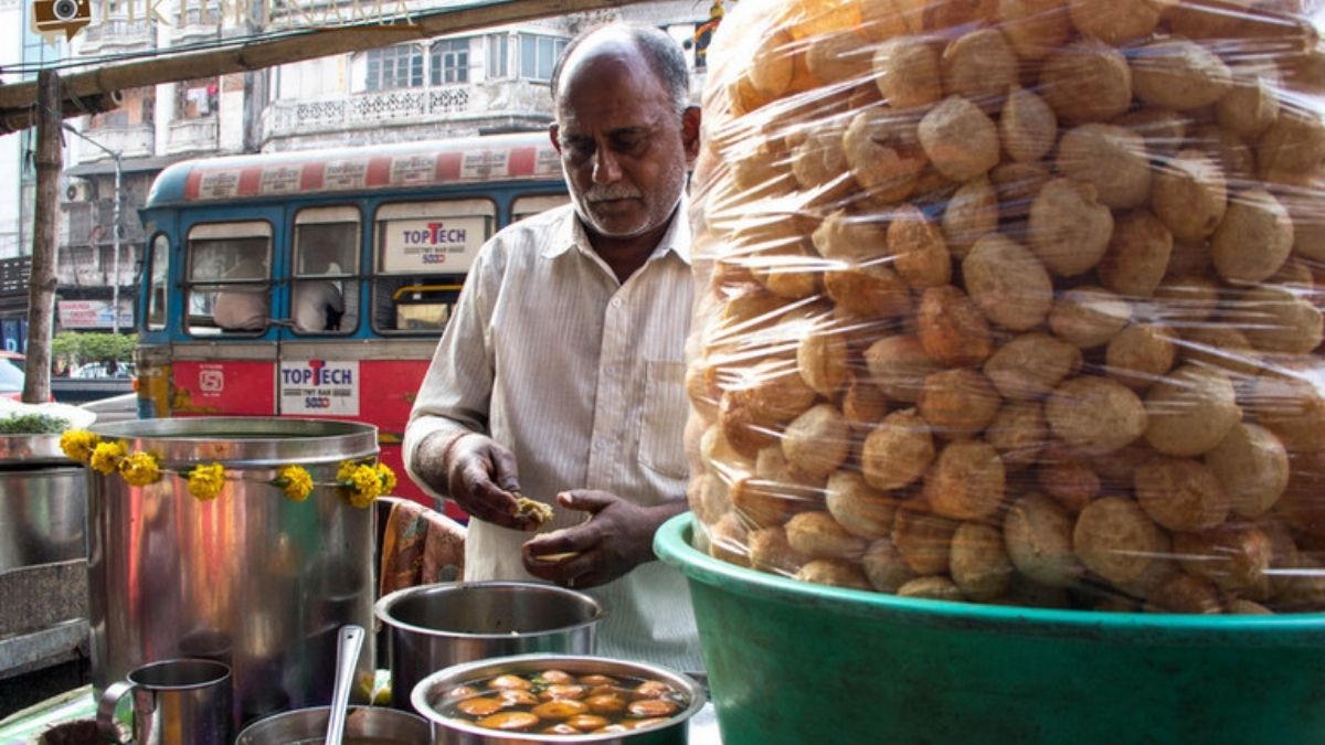 5 Most Iconic Food Outlets In Kolkata That Are Decades Old