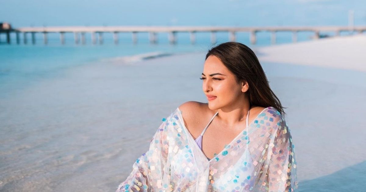 Sonakshi Sinha Is Happiest In Water And Her Maldives Vacation Pictures Are Proof!