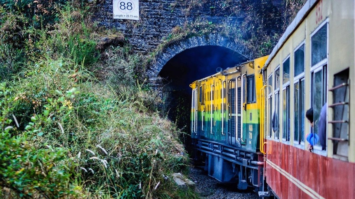 4 Most Scenic Train Journeys In Himachal That Are Straight Out Of Dreams