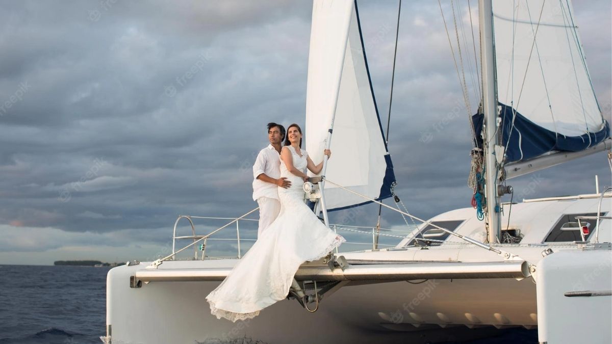 Go For A Pre-Wedding Shoot In A Luxury Private Yacht In Mumbai For Dreamy Pics