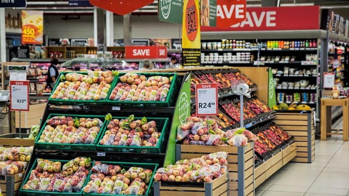 5 Hacks To Save Money On Groceries Amid Inflation