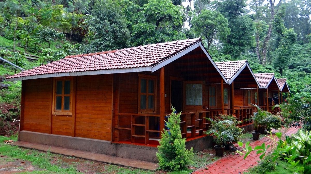 Live In This Quaint Bungalow In Pondicherry’s Auroville For Just ₹1000 Per Night