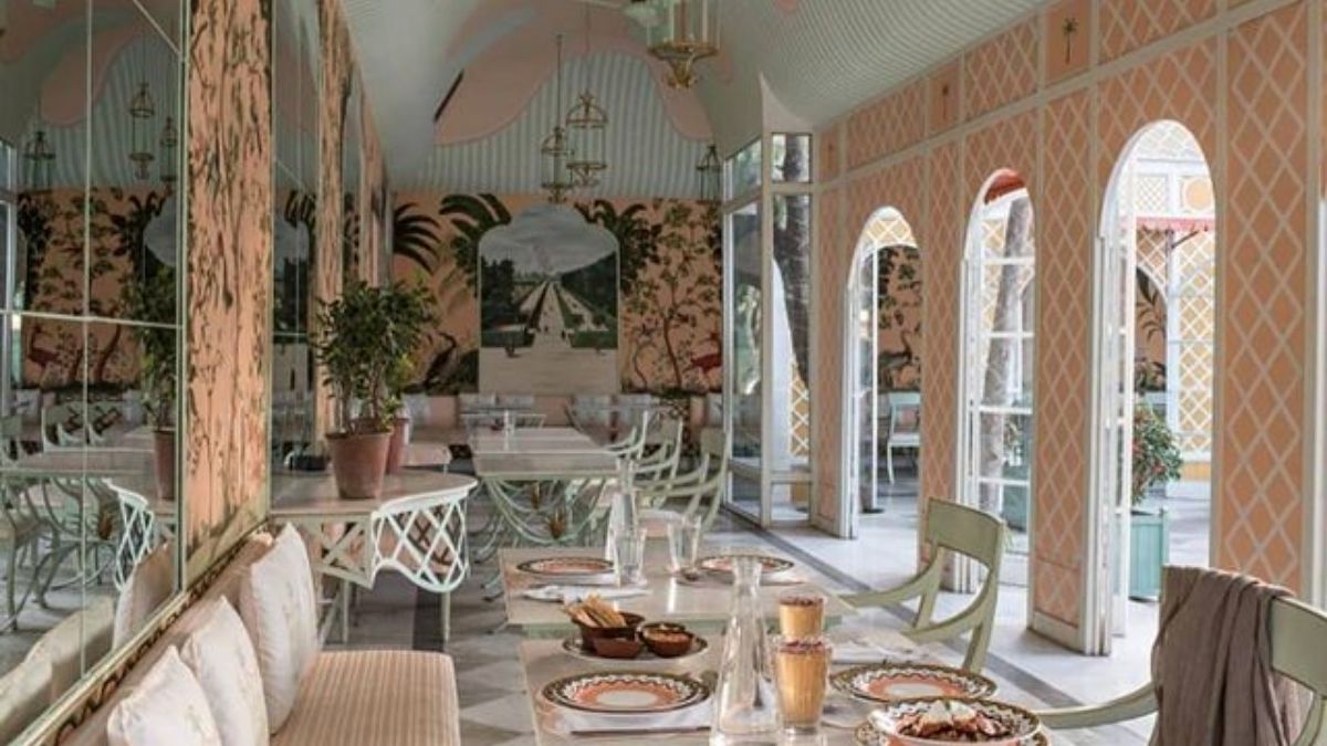 This Royal Cafe In Jaipur Will Make You Feel Like A Maharani