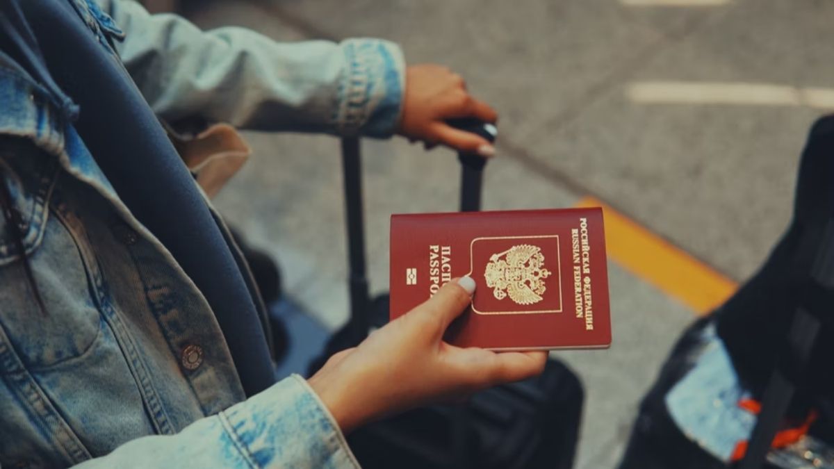 Never Put Your Passport In your Carry-On Bag And Here’s Why!