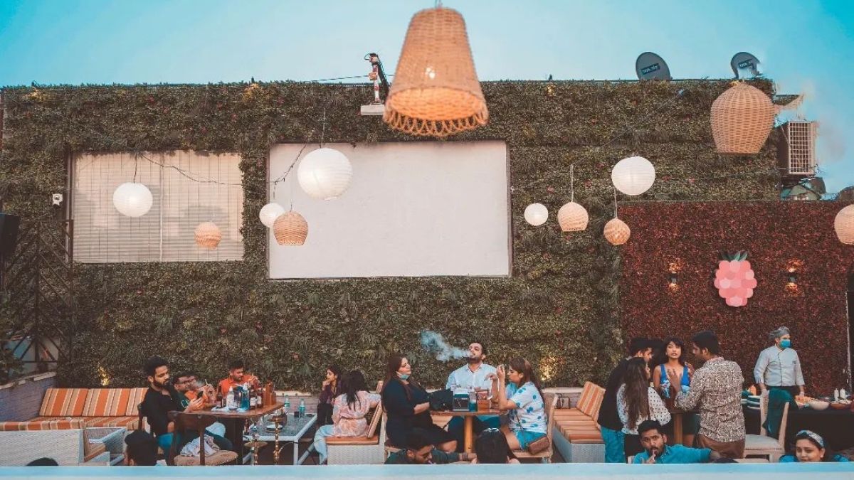 This Rooftop Bar In Mumbai Is Perfect For A Laidback Sundowner