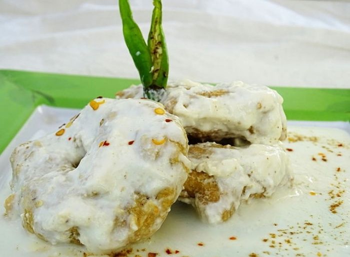 flying dahi vada