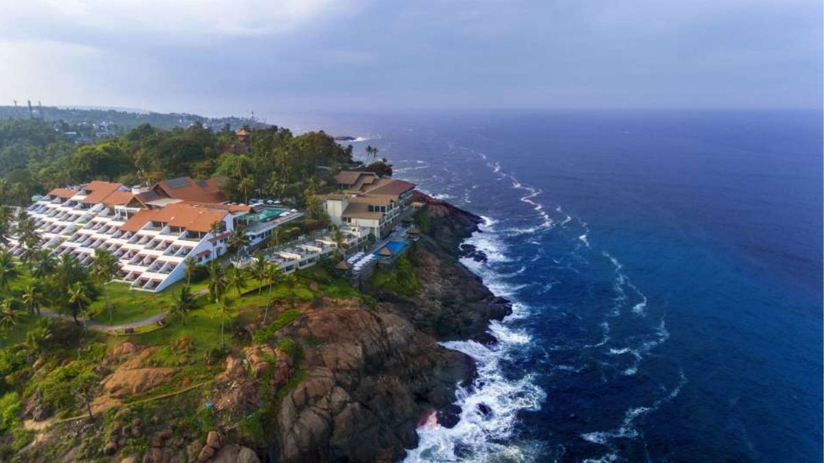 India’s Only Cliff-Top Beach Resort In Kovalam Is Ideal For Honeymooners