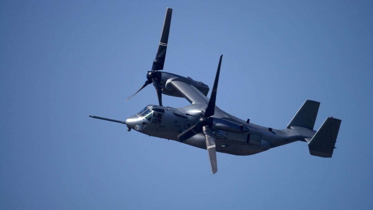 Sheikha Mozah Becomes First Emirati Woman Pilot To Fly AW609 Tiltrotor