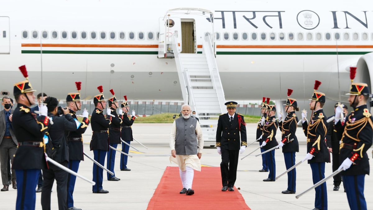 Narendra Modi’s 3-Day Europe Tour Ends With The Paris Trip