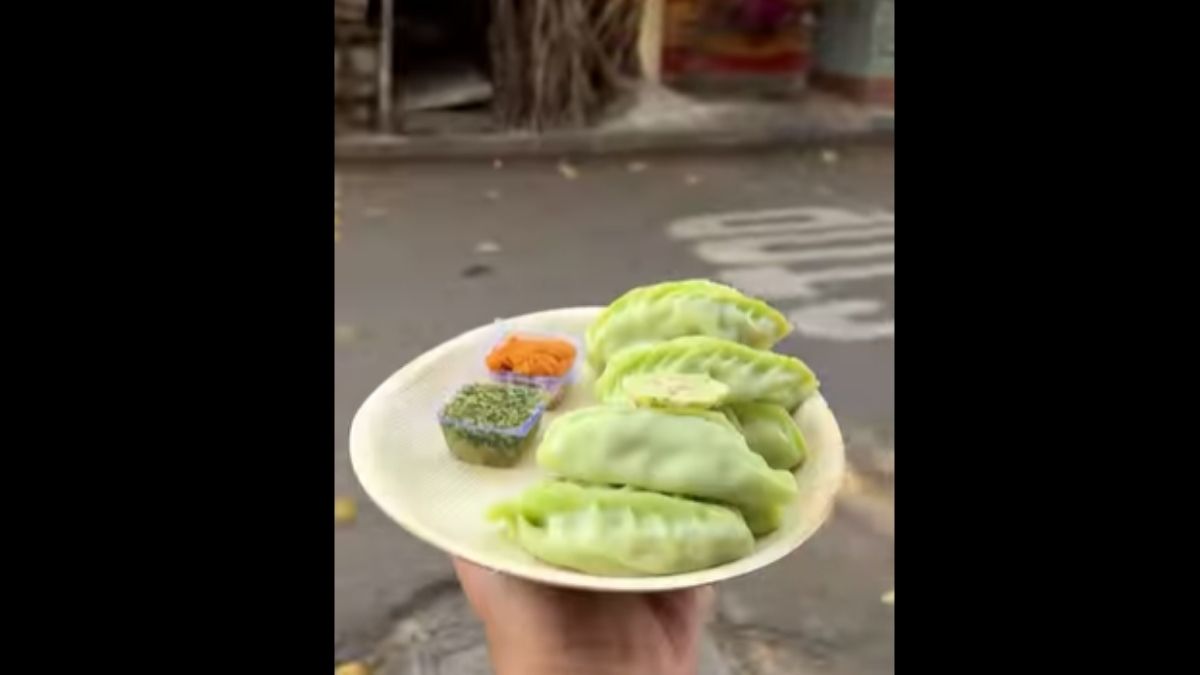 This Kolkata Eatery Is Serving Yummy Gondhoraj Momos And Here’s Why You Should Try Them