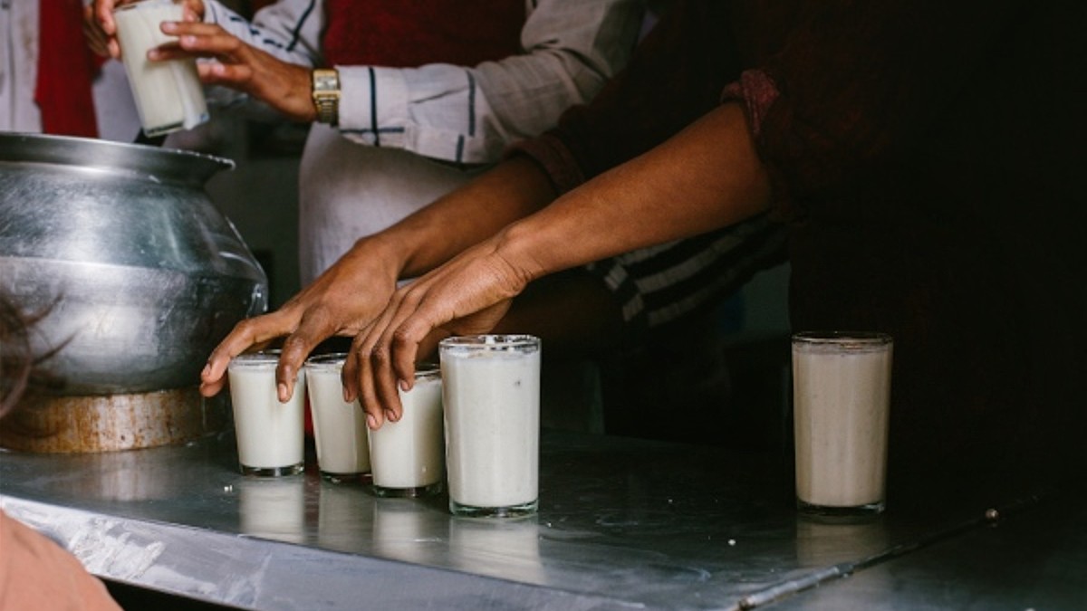 Kesariya Lassi At This Eatery In Amritsar Is Loaded With Creamy Goodness