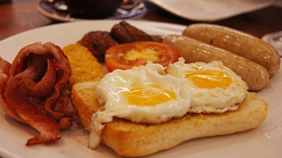 5 Best Places To Try Lip-Smacking English Breakfast In Delhi