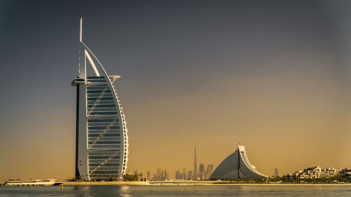 Kids Can Enjoy A 90-Minute Tour Of Burj Al Arab For Free!