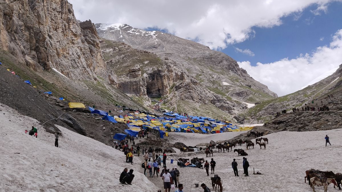 Pilgrims Can Soon Fly Directly From Srinagar To Amarnath In Helicopters