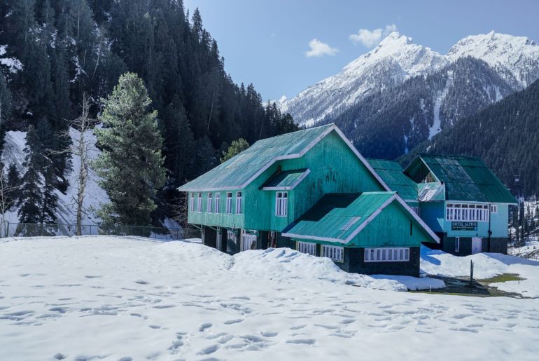 J&K cold: Drass coldest in union territories of Jammu and Kashmir, Ladakh;  records minus 24.3 degree Celsius - India News | The Financial Express