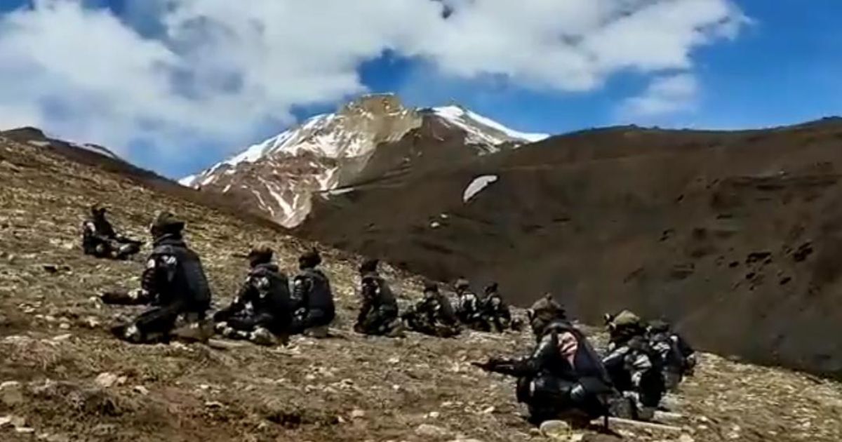 India Is In Awe Of ITBP’s Himveers Performing Yoga At 14,500 Feet In Uttarakhand