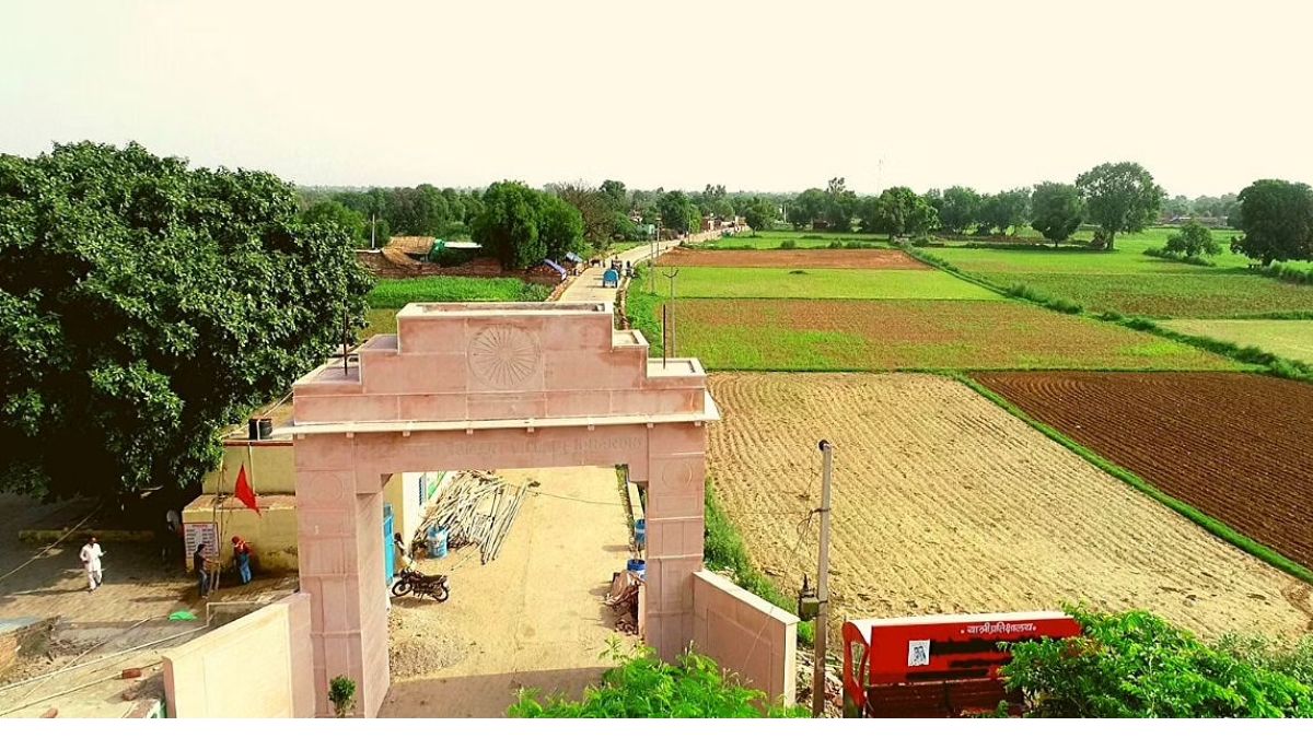 India’s First Smart Village In Rajasthan Has Access To Solar Power, Water Conservation And More!