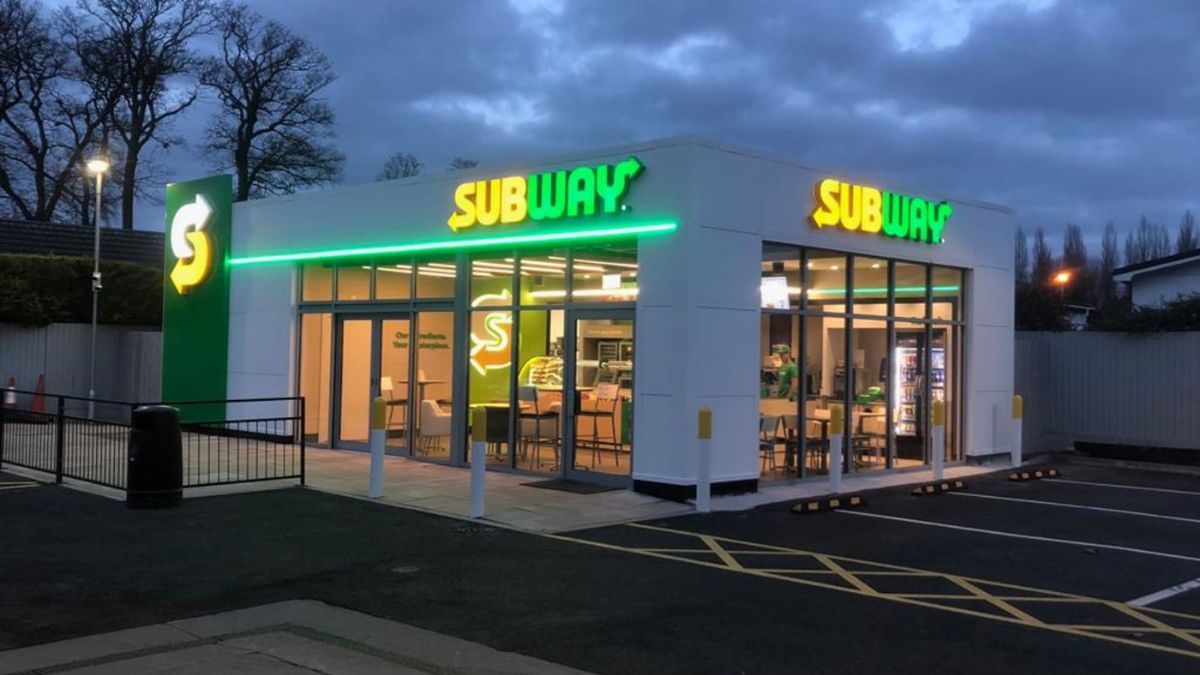 A Subway Employee Was Tragically Shot For Putting Too Much Mayo On A Sandwich
