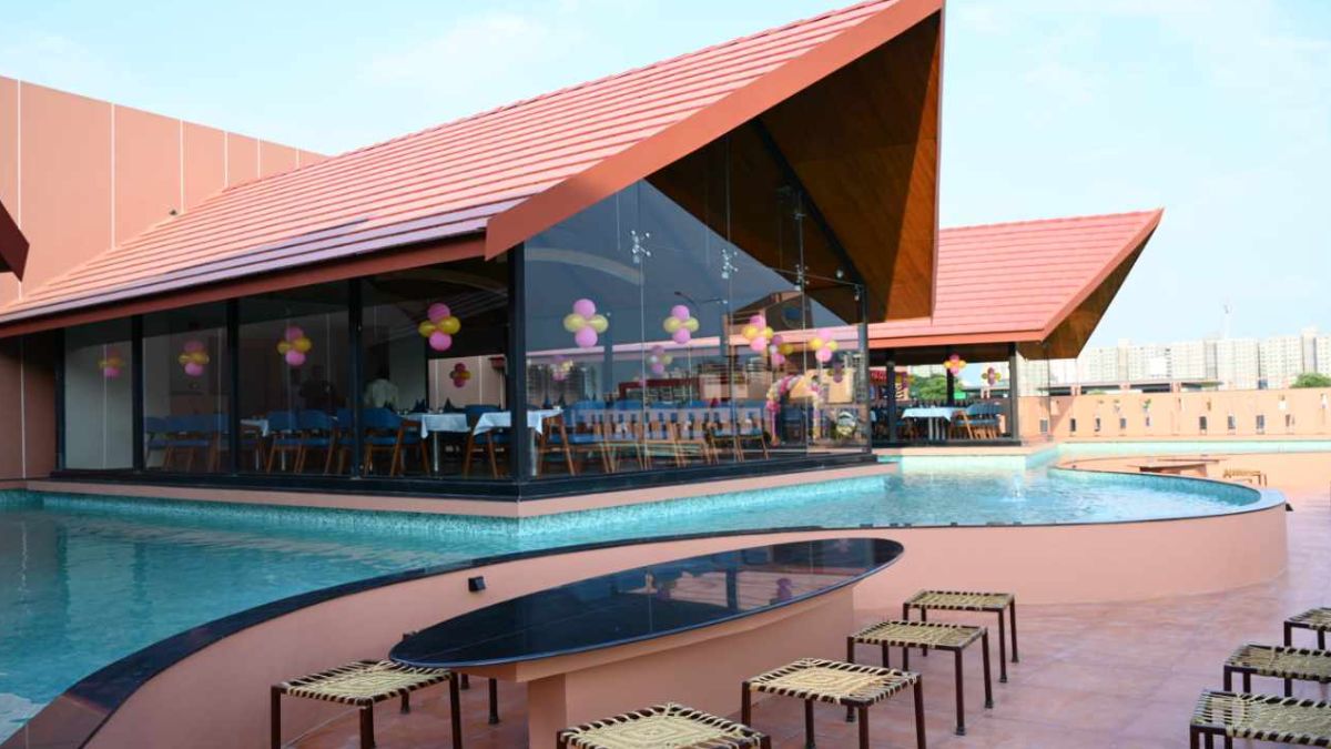 Dine By The Pool In This Newly Opened Restaurant In Surat