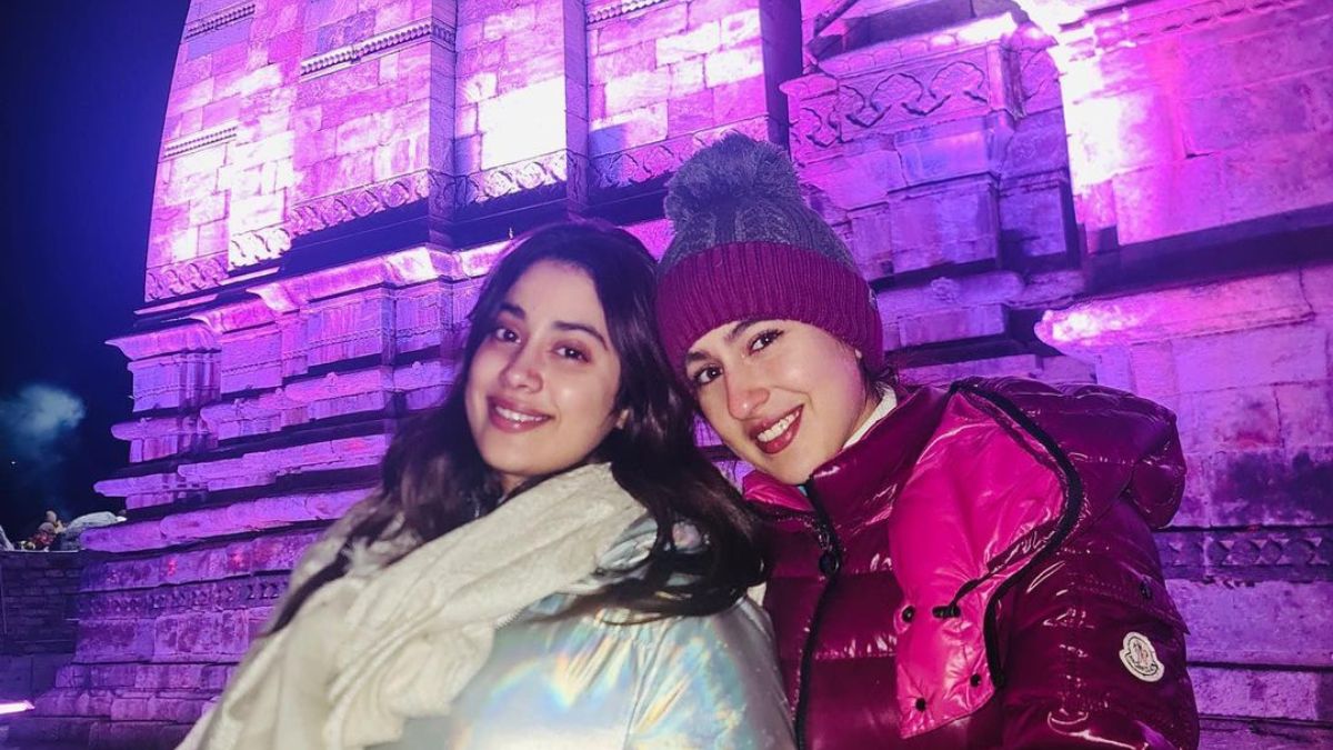 Janhvi Kapoor And Sara Ali Khan Had A Near-Death Experience In Kedarnath And Rescued By Special Forces