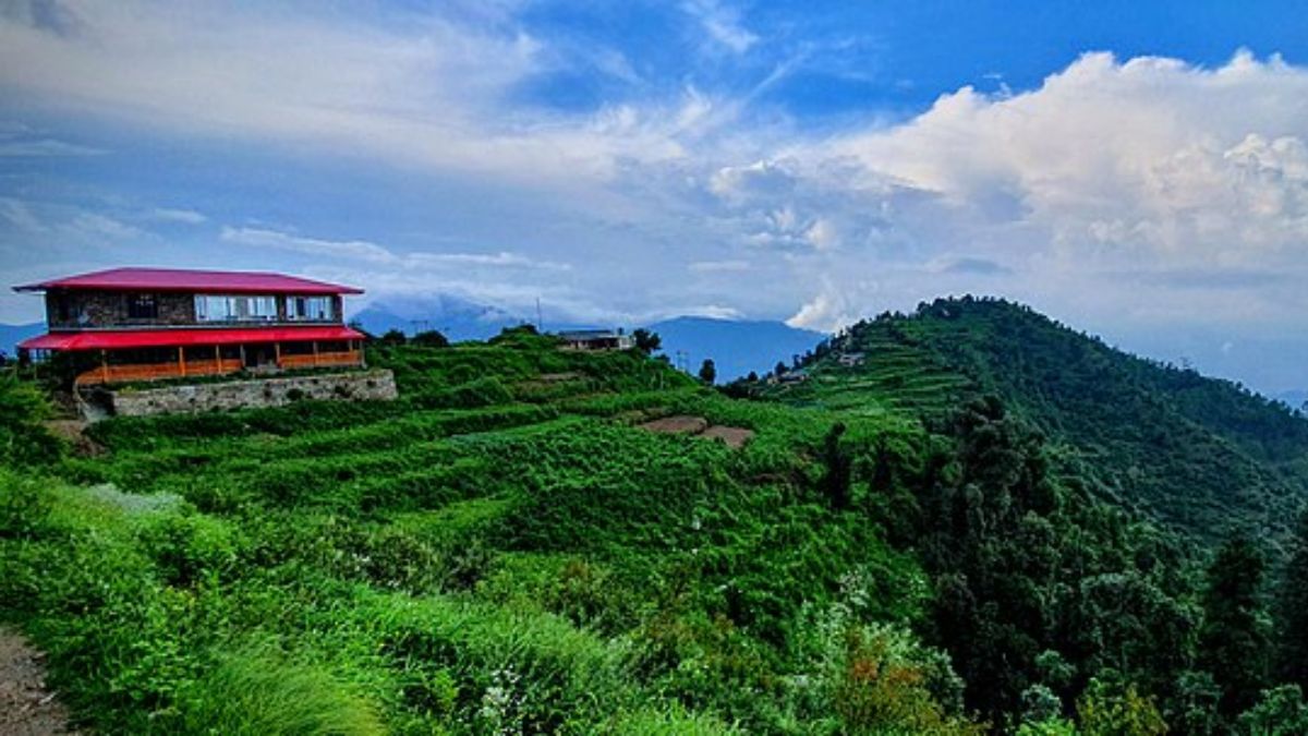 This Unexplored Hill Station In Uttarakhand Will Give You Austria Vibes