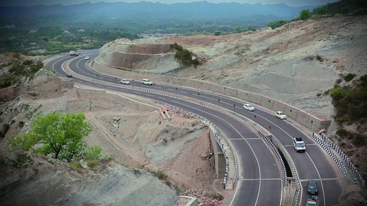 The Jammu-Srinagar National Highway Is Closed For Traffic: Know These Alternate Routes