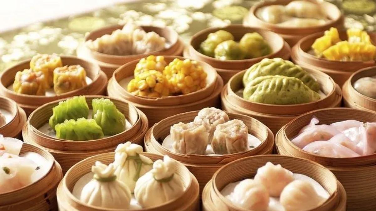 What’s The Difference Between Dumplings, Dim Sums And Momos? Here’s A Guide