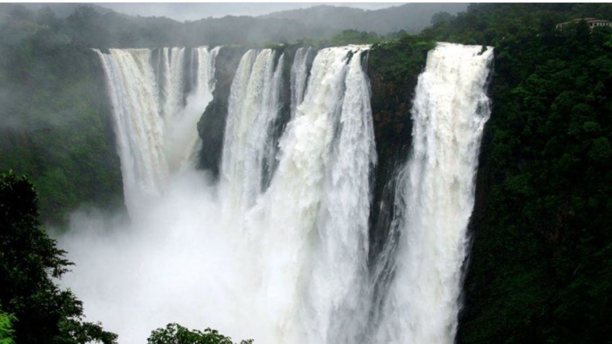 This Is Not Niagara Falls But Karnataka’s Jog Falls In A Viral Video