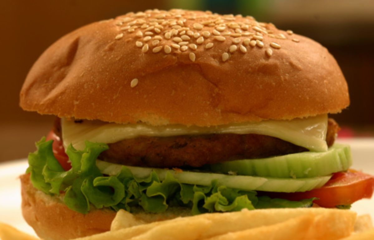 Here’s How To Make Veg Tikka Burger At Home