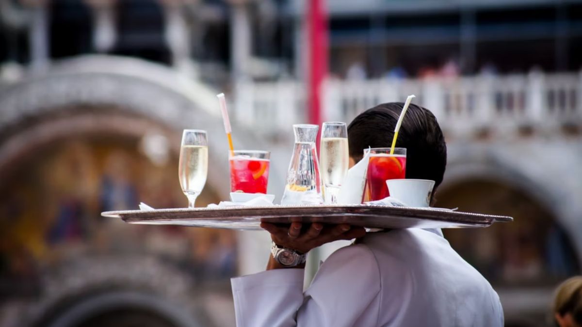 These Places In Dubai Are Offering The Longest Happy Hours On Weekends