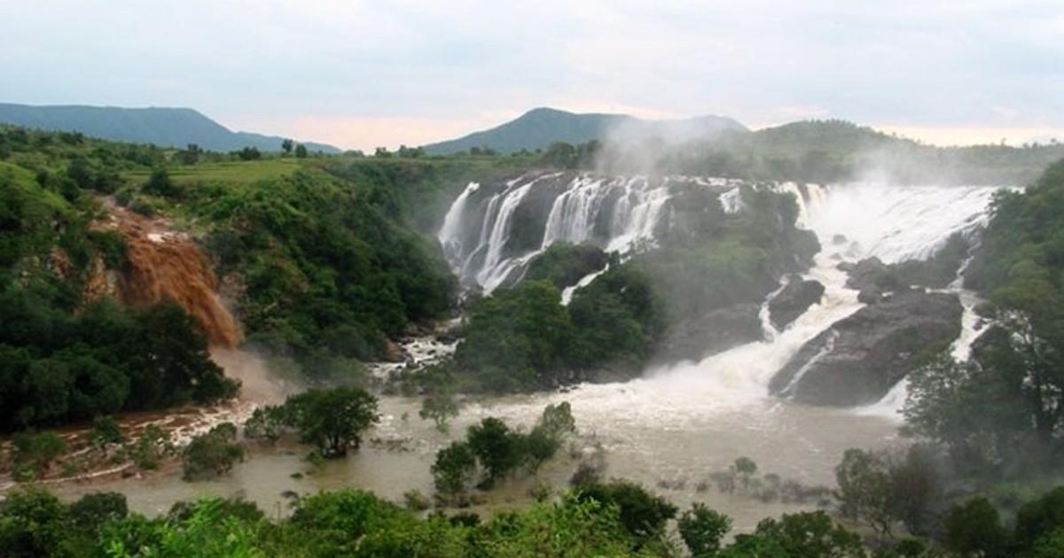 Karnataka’s Twin Waterfalls Creates Splash On The Internet With Its Beauty