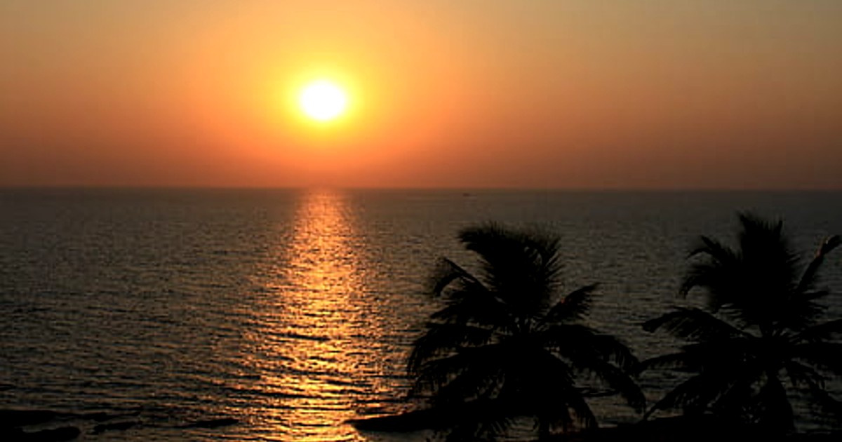 tricolour beach karnataka