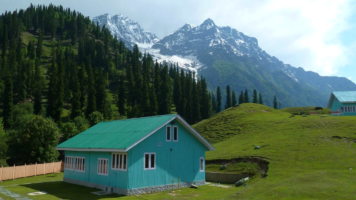 This Is The Best Government Resort Amid The Misty Peaks Of Kashmir With Uninterrupted Magical Views