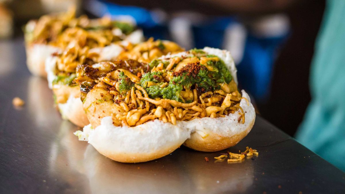 Double Decker Bhel Puri To Fluffiest Aloo Paratha, 5 Street Foods You Must Try In Andheri