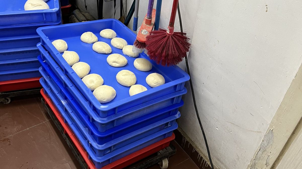 Foodies Fire Domino’s After Pic Of Mop And Toilet Brush Hanging Over Pizza Dough Go Viral