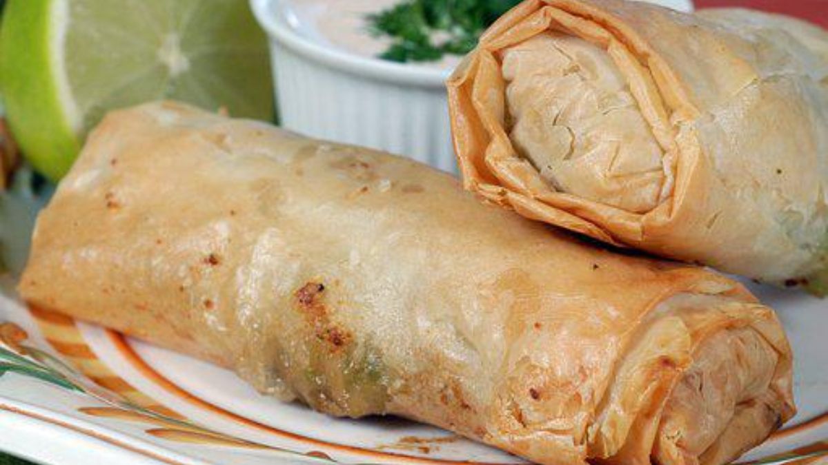 5 Quick And Easy Recipes To Make Egg Roll At Home