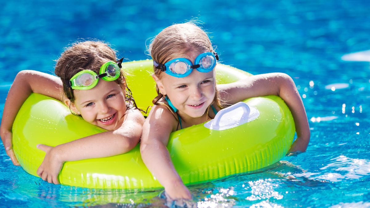 Kids Under 5 Allowed In Dubai Swimming Pools But They Must Adhere To These  Rules