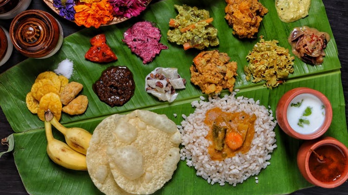 The Onam Sadhya Meal With 26 Dishes Is A Must-Try For Every Foodie And ...