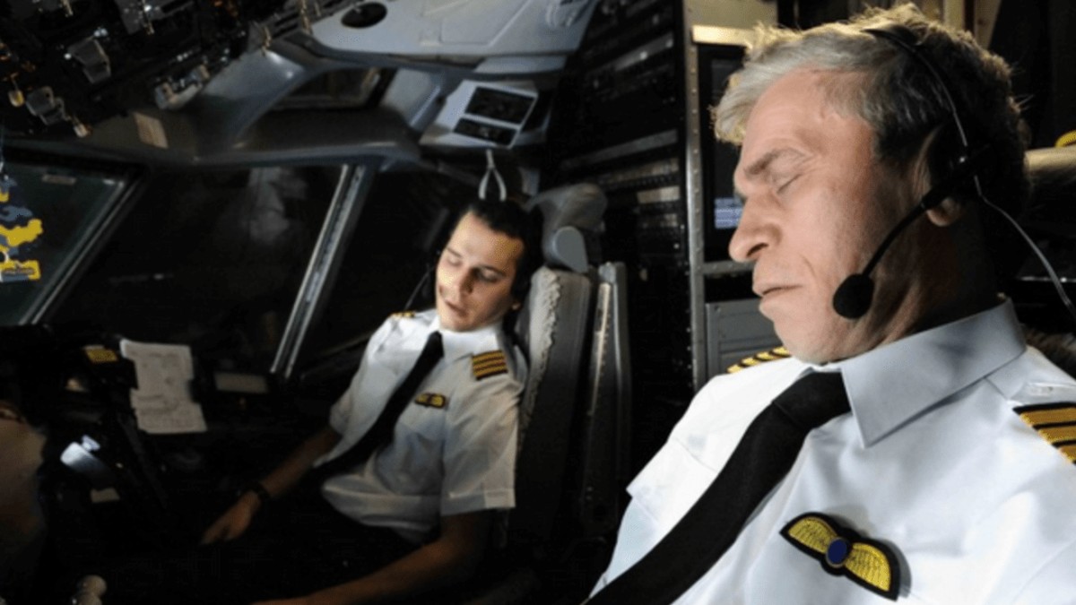 pilots fall asleep mid-air