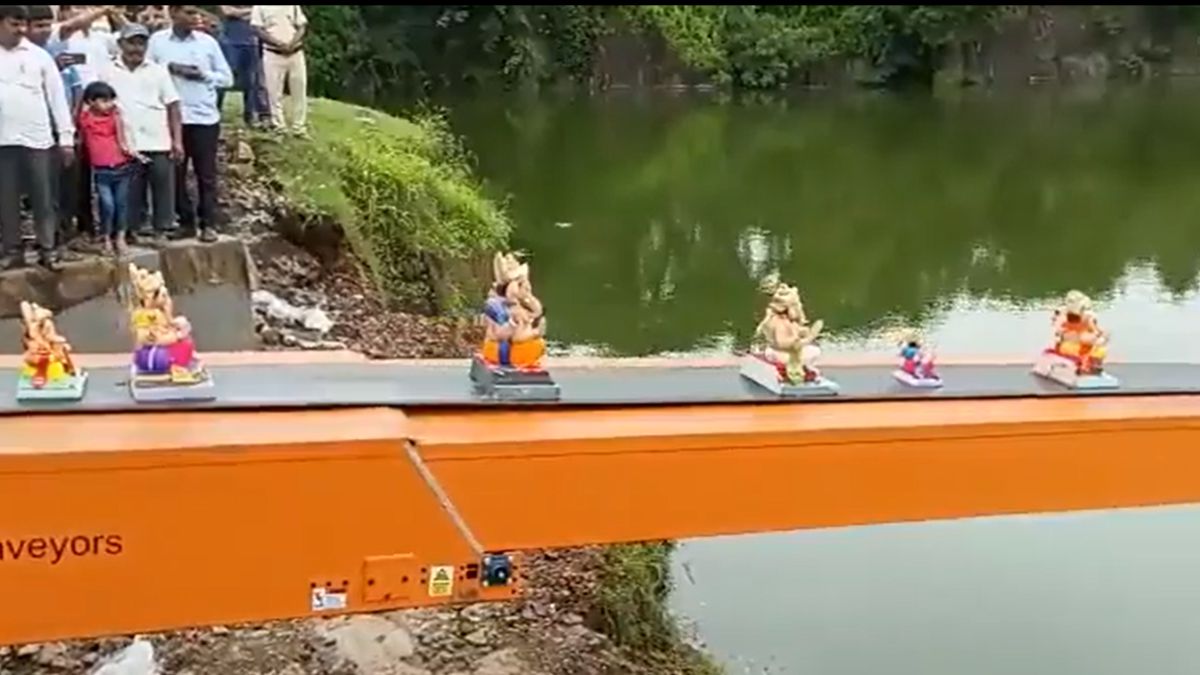 Kolhapur Has Introduced Unique Conveyor Belt Visarjan For Ganesh Chaturthi This Year