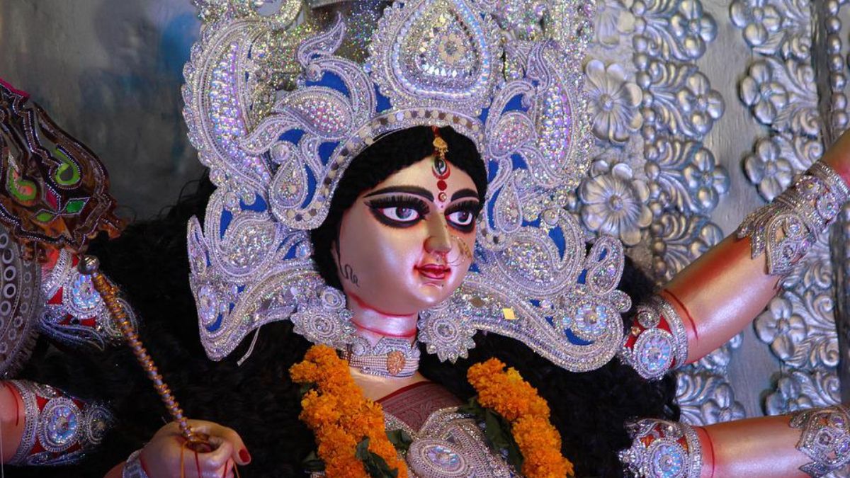 Experience And Explore 10-Day Durga Puja In West Bengal With This Travel Package
