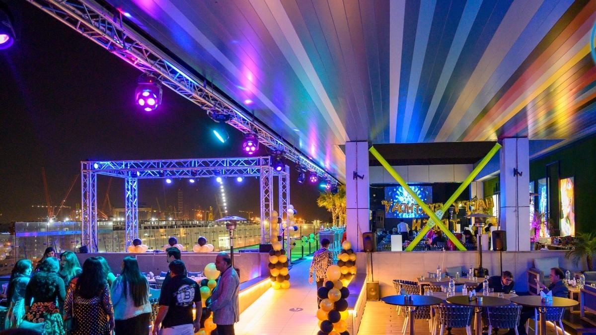 Have A Rocking Garba Night At The High Note Pool & Sky Lounge